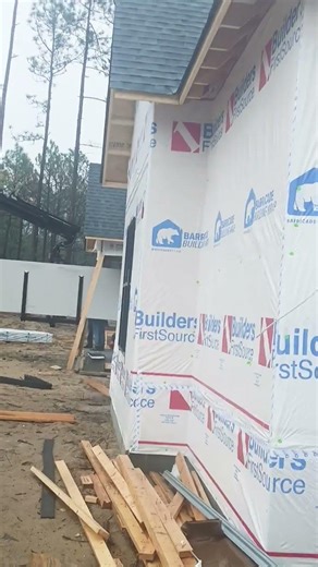 the long arm arm 💪 of the builder