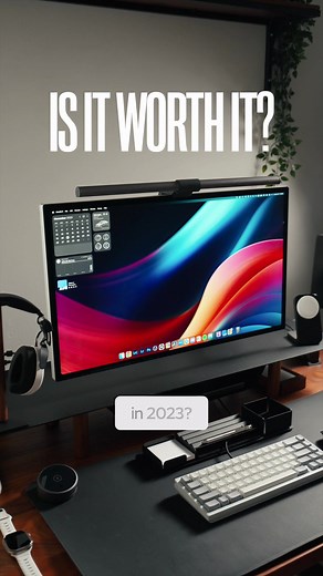 Considering the Apple Studio Display in 2023? 🖥️ I purchased it for stellar brightness and color accuracy—The 5K resolution is crystal clear for photo and video edits, and the premium Apple aesthetics are on point. But, it comes at a hefty price, misses 120Hz support, and lacks a power button. If you’re deep in the Apple world, it’s a solid pick, but there’s more value to explore with other monitors 💸 #studiodisplay #desksetup #desktour #applestudiodisplay #apple