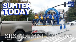 Downtown Sumter hosted the first ever Sumter Almuni Parade that consisted of 37 graduating classes from Sumter High. It was a day filled with family fun, smiles, and plenty of creative floats. In efforts to raise scholarship money for students attending Sumter High School. Sumter Today is presented by the University of South Carolina Sumter, Prisma Health Tuomey Hospital, and Visit Sumter, SC, Sumter High School Fighting Gamecock Athletics Read more by Alaysha Maple https://www.theitem.com/stori