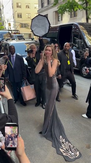 GIGI HADID steals the show at MEET GALA 2026 #gigihadid