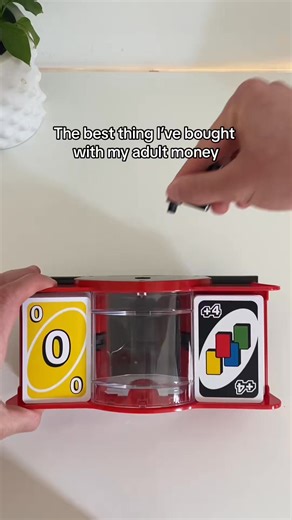 This is soo worth it🥹🙌 #uno #shuffle #cards #tiktokmademebuyit #fyp #relaxing #chill #cardshuffling #foryoupage #viral #cardgame #cool #foryou #asmr | The Shuffler Deck