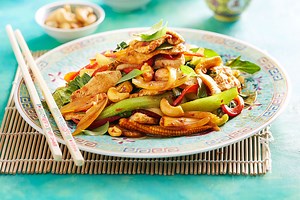 Chilli jam chicken and cashew stir fry