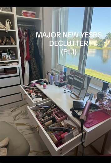 Major New years declutter! Yall better leave that mess in 2025 okay!!!!!