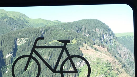 Eco-Friendly Travel: Seeing the World Without Leaving a Mark