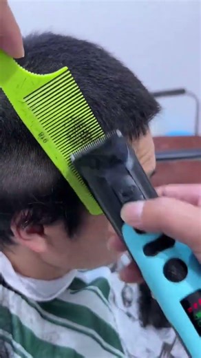 Uncover the Secrets to Fast Haircuts: Master the Quick Cut Technique