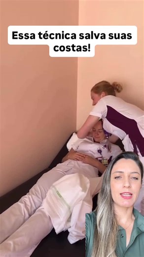 Flávia Andreato on Instagram: "✨Essa técnica salva suas costas! Nada de dor, nada de risco. Essa enfermeira mostra como levantar um acamado com segurança, usando apenas um lençol técnica usada em hospitais. 👀 Assista até o fim e comenta se você já fazia assim. . . . . 💳@nurses.edge #cuidadodiário #enfermagemnaprática #idosos #cuidarcomamor #homecarebr"