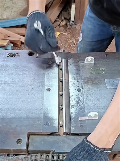​Perfect Wood Planer Knife Setup Using Magnets #WoodworkingJig #WoodworkingMachinery #PlanerSetup #MagneticJig #WorkshopHacks