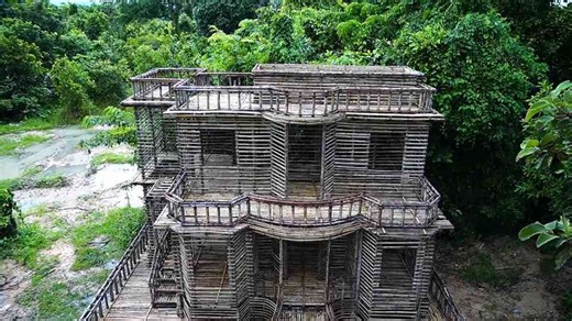 Building 2-story villa & swimming pool in deep jungle more stunning than a resort