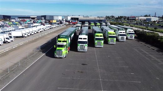 𝗔𝗨𝗖𝗧𝗜𝗢𝗡 𝗟𝗜𝗩𝗘 𝗡𝗢𝗪 Major Linehaul and Logging Fleet Dispersal Over 60 lots on offer including late model prime movers, drop deck curtainside trailers, log trailers, plus more! ✔️ Kenworth K200 Prime Movers ✔️ Kenworth T403 Prime Movers ✔️ Vawdrey Flat Top Curtainsides ✔️Vawdrey Drop Deck Curtainsides ✔️ Kennedy Log Trailers Online BidNow Auction Ends: Tue 15 July at 5pm AEST View the catalogue here: https://ow.ly/ll9J50WiKI4 | Manheim Australia - Trucks & Machinery