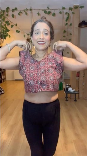 How to Fix Your Oversized Blouse Instantly for aPerfect Fit নিমেষে আপনার ব্লাউজ ছোট করুন #blousehack