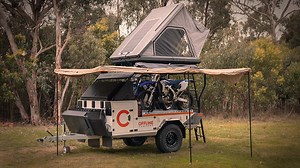 new 'ryder' toy hauler camper lets you bring your bikes on outback adventures