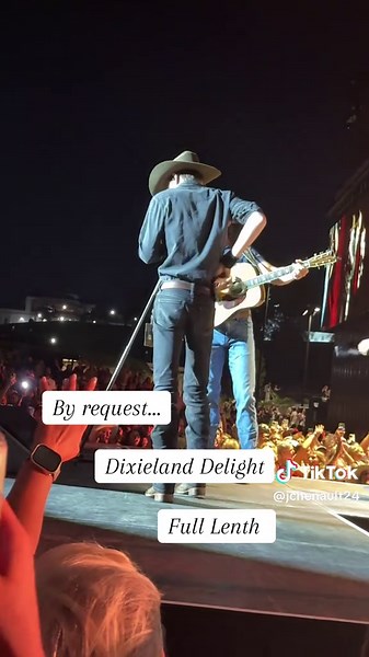 Dixieland Delight Performance at Allianz Stadium