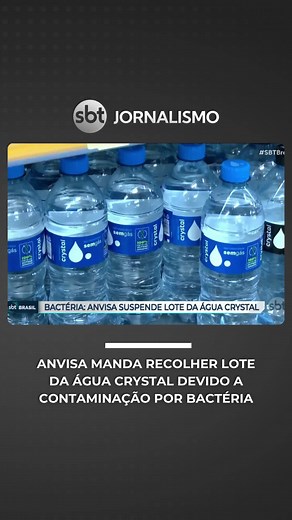 A Anvisa comunicou o recolhimento do lote P200126 da água mineral Crystal sem gás, de 500 ml, após a identificação da bactéria Pseudomonas aeruginosa em amostras do produto. O lote tem validade até janeiro de 2027 e soma mais de 374 mil garrafas distribuídas no Distrito Federal, Goiás, Tocantins e interior de São Paulo. A orientação é que consumidores não utilizem o produto e entrem em contato com a empresa para recolhimento ou descarte. Saiba todos os detalhes no SBT Brasil. #sbtnews #anvisa #v