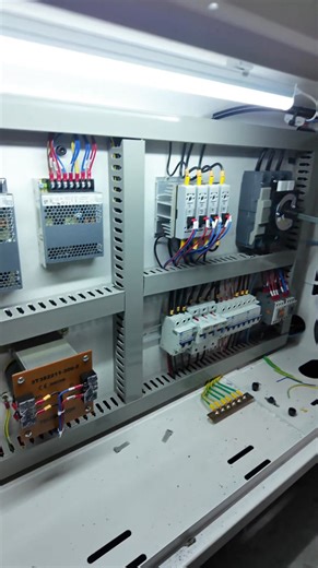 220T plastic servo injection molding machines are testing.Tie bar space is 530*530mm,Techmation PLC and servo.We are manufacturer of injection molding machine,and have machines in stock,and delivery machines immediately.If you are interested pls contact me.😊 ------------------------------ Whatsapp: 8615825563705 #injection #machine #molding #mold #mould #manufacturer #machinery #injectionmoldingmachine #injectionmouldingmachine #injectionmachine #xingyuan #factory #plastic #inyección #máquina #