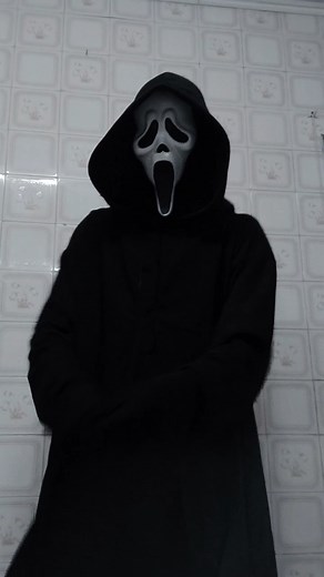 gulu gulu gulu 🦃 #fyp #ghostface #ghostfacecosplay #scream1996 #funny #spooky #pov #horrortok #maskedmen