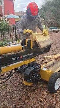 CountyLine 28-ton log splitter