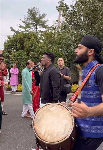 Master the Twist the Light Bulb Dance Move