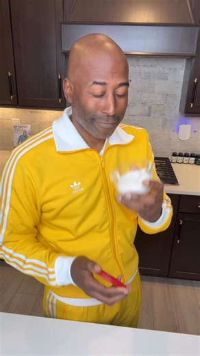 Easy All Natural Homemade Deodorant 4 tbsp Coconut oil 2 tbsp﻿﻿ Arrowroot powder or cornstarch Instructions ﻿﻿﻿Combine the coconut oil and arrowroot powder to create a thick paste. ﻿﻿﻿Add a few drops of essential oil for scent, if desired. ﻿﻿﻿Apply a small amount to your underarms with your fingers. ﻿﻿﻿Store in a glass jar at room temperature. Get Ya Homemade Deodorant On! #homemade #natural #deodorant #skin #diy | Harold Leffall