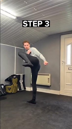 Low Kick to Hook Kick Combo: Surprise Your Opponent! | Effective Martial Arts Techniques