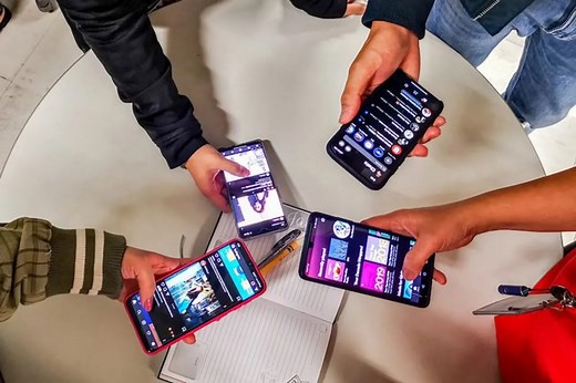 From 'hiya' to 'utang na loob': How digital lifestyle has changed Filipino values | ABS-CBN Lifestyle