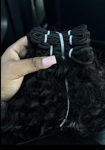 Comparación de cabello de 24 pulgadas: definido vs. cepillado