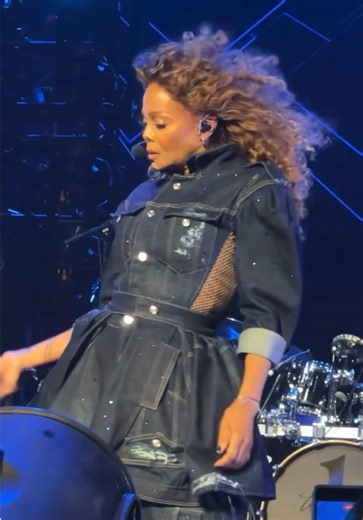 DJ Make Me Dance: Janet Jackson's Iconic Moves