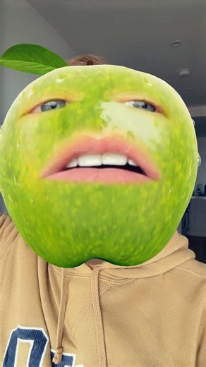 You make me feel like a natural… apple 🍏