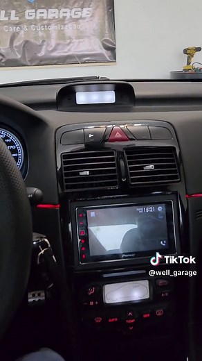 Customização do Peugeot 307: Retrofit e Ambilight