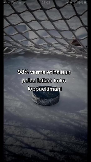 Faija haluis et kestityn lätkään ja mutsi kouluun mut katotaan sitä sit ku muutetaan parin päivän pääst Norjaan et joo tää käyttäjäki jää sit varmaan jäihin et nii katotaan sitä sitten #lätkä #foryoupage