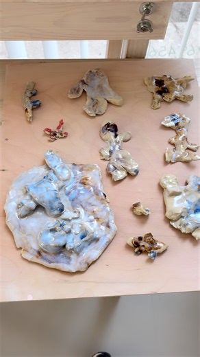 CLAY PLAY KIDS KLUB on Instagram: "From fantastical figures to abstract little sculptures, everyone embraced the process with curiosity and excitement. We love seeing the confidence that grows each week as they learn to shape, paint and bring their ideas to life. Can’t wait to see what’s next 🙂‍↔️"