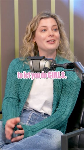 Girls Rewatch Podcast on Instagram: "Britta walked so Mimi-Rose Howard could run❤️ #hbogirls #girlshbo #communitytv #mimirosehoward #gillianjacobs"