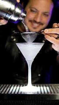 🍸 ¿Cuál es la VERDAD que NADIE te dice sobre ser bartender? 🥃