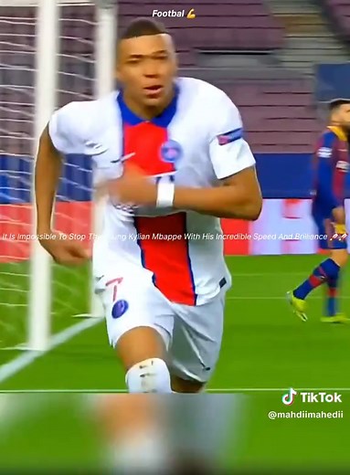 Kylian Mbappé's Incredible Speed on the Field