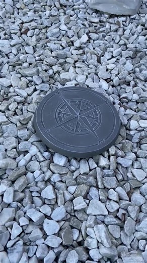 Garden Decoration: Compass Stepping Stone, Compass Rose Statue for Garden, Beach Decor, Outdoor Pathway Accent - Etsy