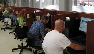 Survey Says One in Six Adults Doesn’t Use Internet | Big Island Now