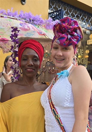 Explora la belleza de Cartagena de Indias con esta reina