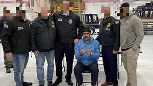 Cómo es el Metropolitan Detention Center, la cárcel en la que Nicolás Maduro quedó detenido en Nueva York