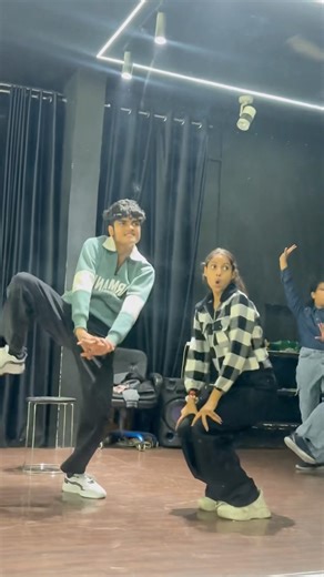 Last step #challenge #trending #dance #dancecraze #viral #dancechallege #bolleywoodsong #dancetrend