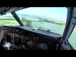 Boeing 737 landing in Burgas LBBG / BOJ