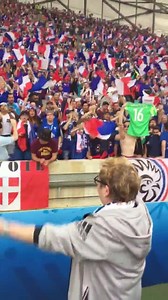 Elle est bouillante 󾌴󾌴󾌴󾌴 | Studio Danielle