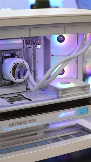 ronnie on Instagram: "To celebrate the opening of two new @centrecom stores in MacGregor and Springwood on the 17th of July, Centre Com are giving you the chance to win this amazing STEALTH ICE PC! ❄️ Anyone who purchases any Gigabyte/AORUS product from Centre Com between 17th - 31st of July 2025 will be eligible to enter the STEALTH ICE PC Lucky Draw. Participants must upload their invoice as proof of purchase. Link to enter the Lucky Draw in my bio. PC Specs: ❄️Gigabyte AORUS GeForce RTX 5090 