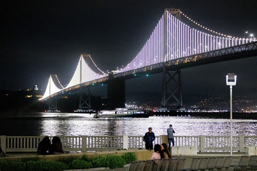 Bay Bridge lights returned Friday after three years of darkness