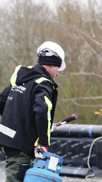 Work. Rest. Repeat 👷‍♂️ . . #Roofer #FlatRoofing #RoofingExpert #RoofRepair #CommercialRoofing #RoofingLife #RoofingContractor #RoofingServices #RoofingSolutions #FlatRoofRepair #RoofersOfInstagram #RoofInstallation #RoofingProfessionals #Weatherproofing #RoofMaintenance #FlatRoofSpecialist #QualityRoofing #RoofingTips #RoofRestoration #DurableRoofing #instareels #reels #latvia #balticstates