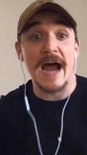 8.9K views · 299 reactions | ⚡ Kyle Gallner (aka The Flash (aka Impulse)) talks about messing up on set while filming Smallville - - #Smallville #HNY | Talk Ville Podcast | Facebook