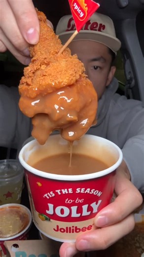 J E R R Y | It’s been a minute @jollibeeus 🔥 #jollibee #mukbang #asmr #tastetest #eating #foodreview #fastfood #chicken | Instagram