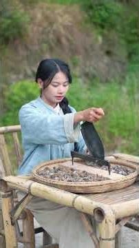 Ancient Chinese Healing Craft: Cooking Fresh Ejiao with Astragalus