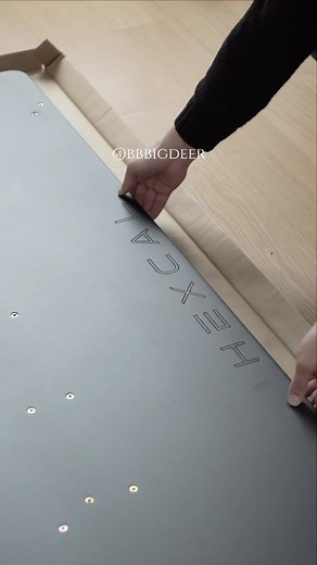BDEER TECH on Instagram: "New year, new desktop.#desk #hexcal #unboxing #standingdesk #desksetup #desktour #bdesktop #design #roomtour"