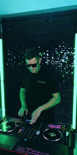 Filmy użytkownika 🎧🔥Dj_Amadeus_🔥🎧 (@dj_amadeus_) z muzyką dźwięk oryginalny - 🎧🔥Dj_Amadeus_🔥🎧