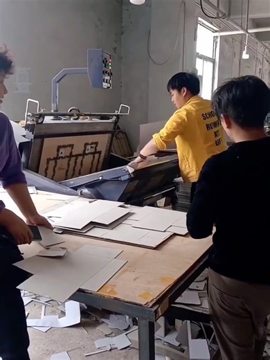 Rookie vs Master: Paperboard Die Cutting Techniques