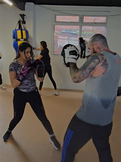 Learn To Box 🥊 Children's & Adults Boxing Classes 265a Melton Road LE4 7AN DM to Join 👊 #boxing #boxingclub #fyp #leicester #childrensboxing